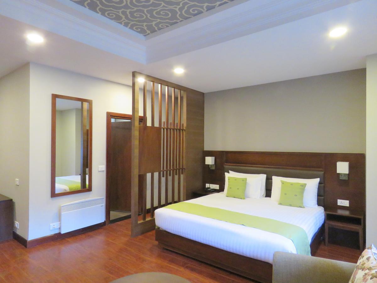 Cityhotel, 팀부 외부 사진