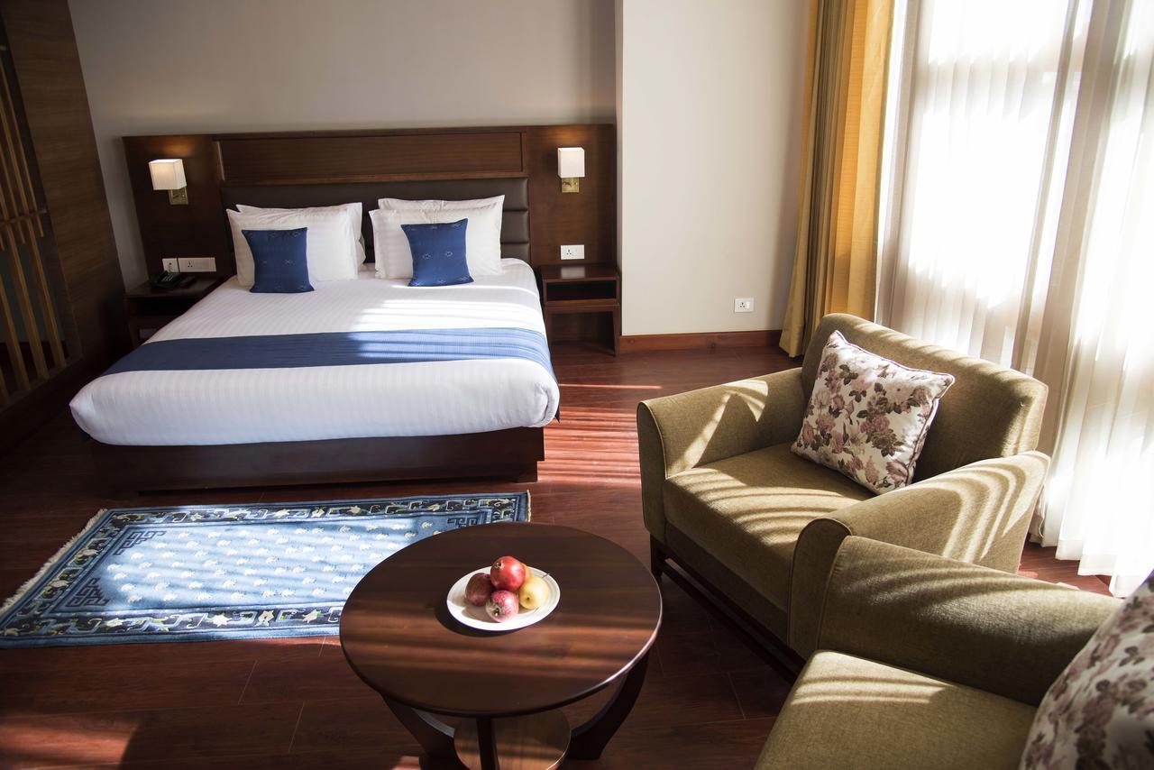 Cityhotel, 팀부 외부 사진