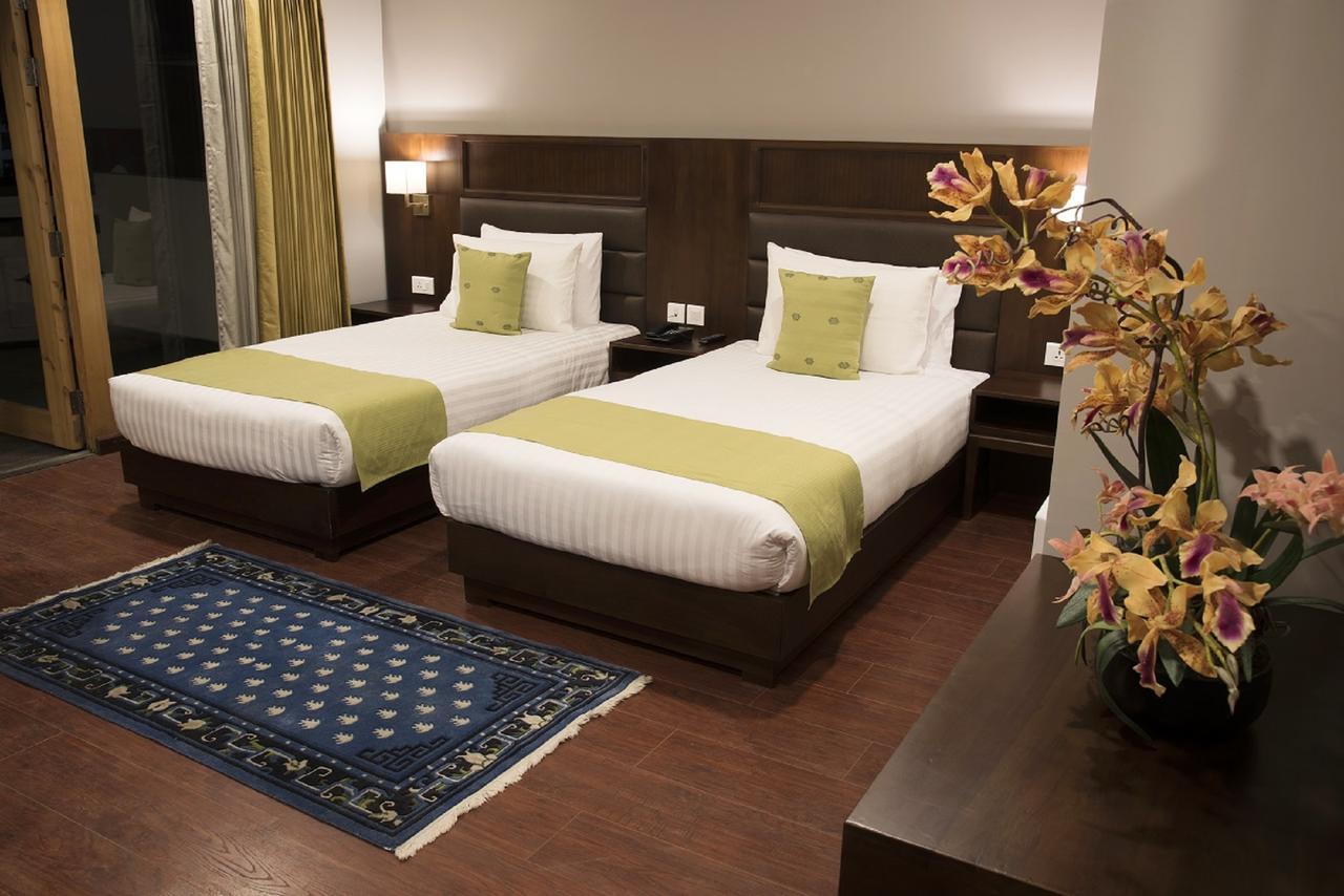 Cityhotel, 팀부 외부 사진